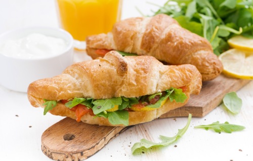 Что приготовить на завтрак за 10 минут: 15 быстрых и вкусных рецептов | Меню недели